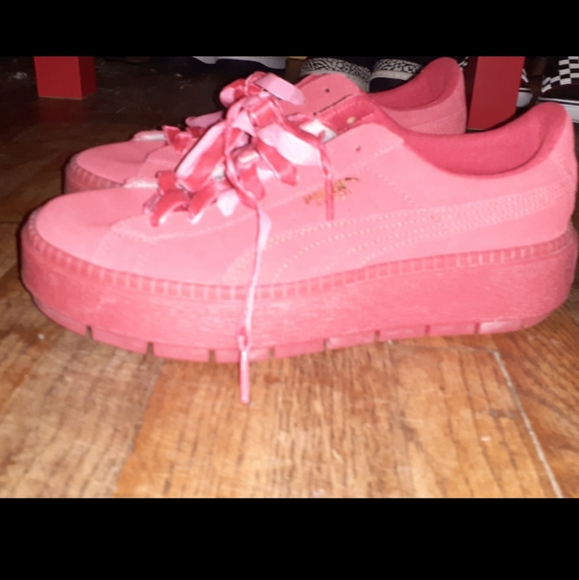 Puma - Picture 2 of 7